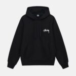 Cómo hacer que la sudadera con capucha Stussy Spain sea el elemento destacado de tu outfit