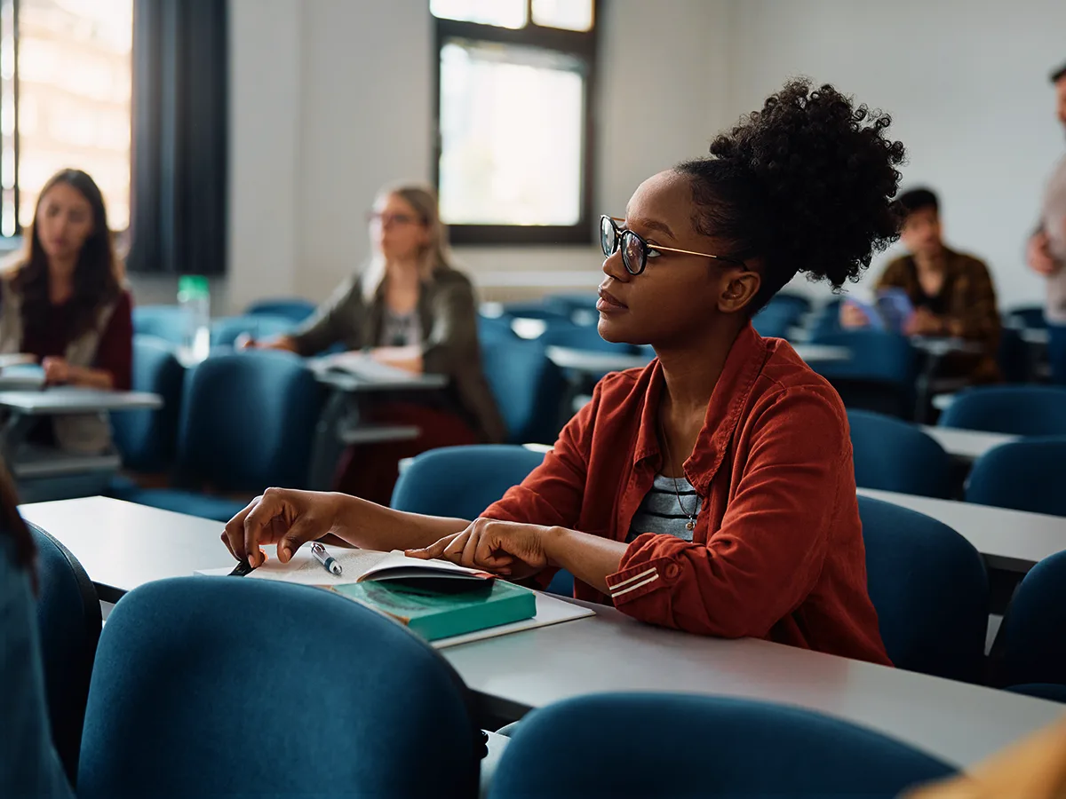 Expert Help at Your Fingertips: The Best UK Dissertation Writing Services