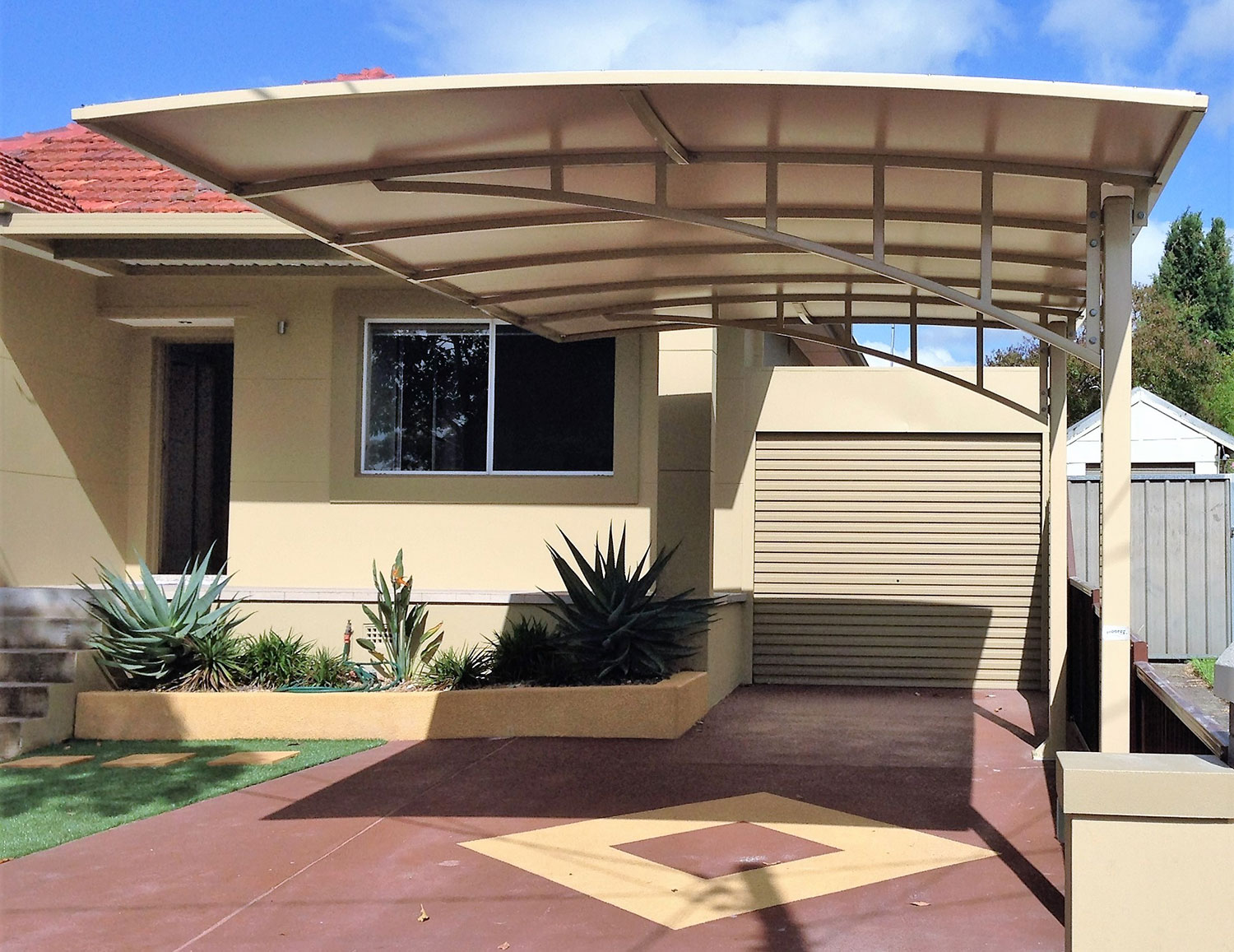 The Ingenious Structure of Cantilever Systems Maximizing Space and Functionality