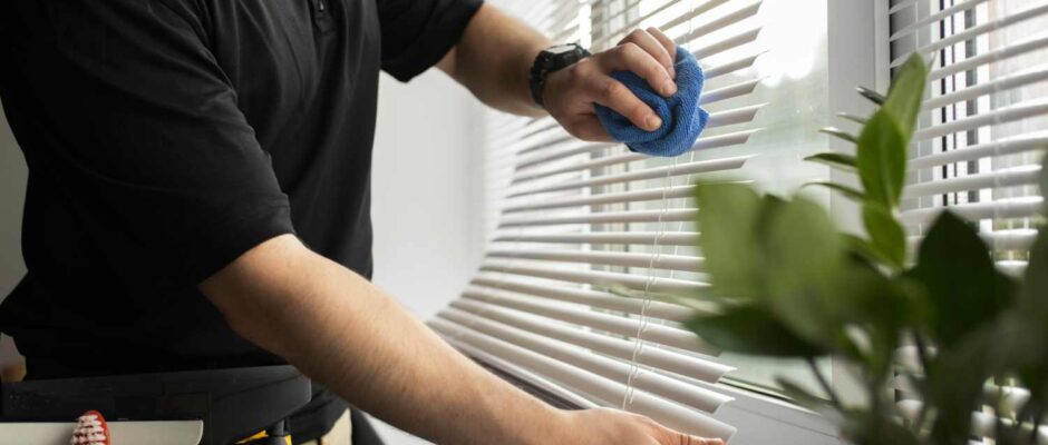 Blinds Cleaning