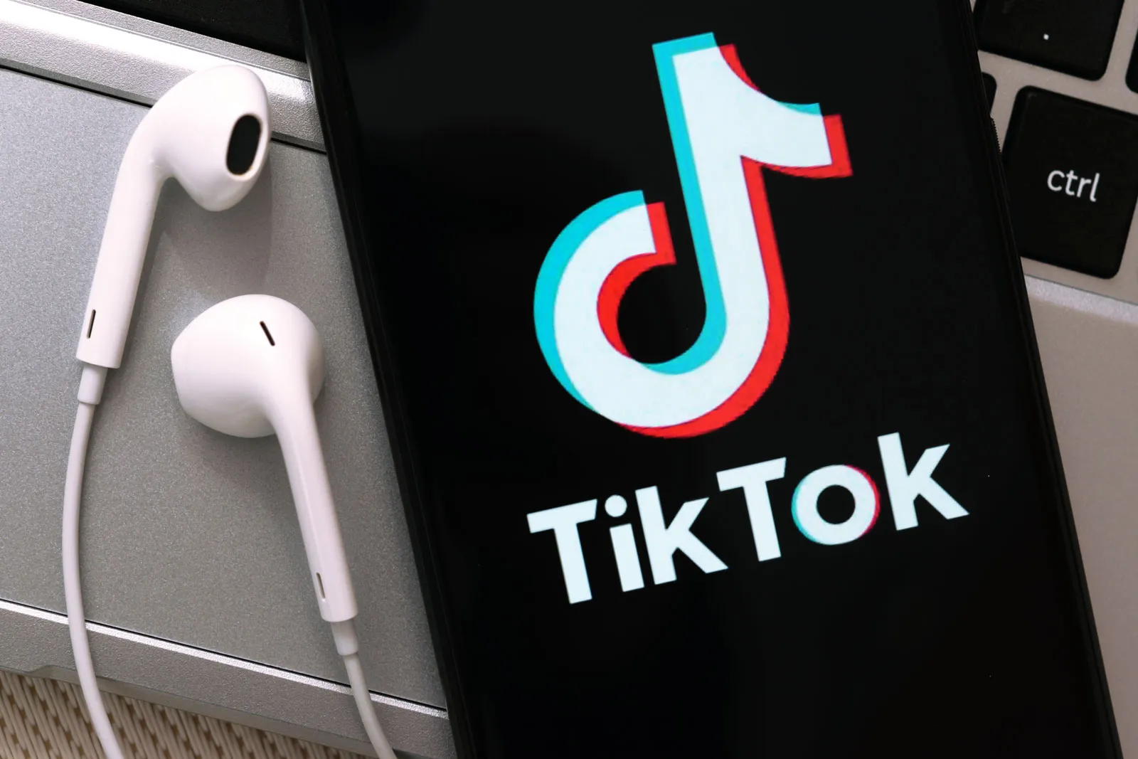 8 Practical Tips to Get More Views on TikTok