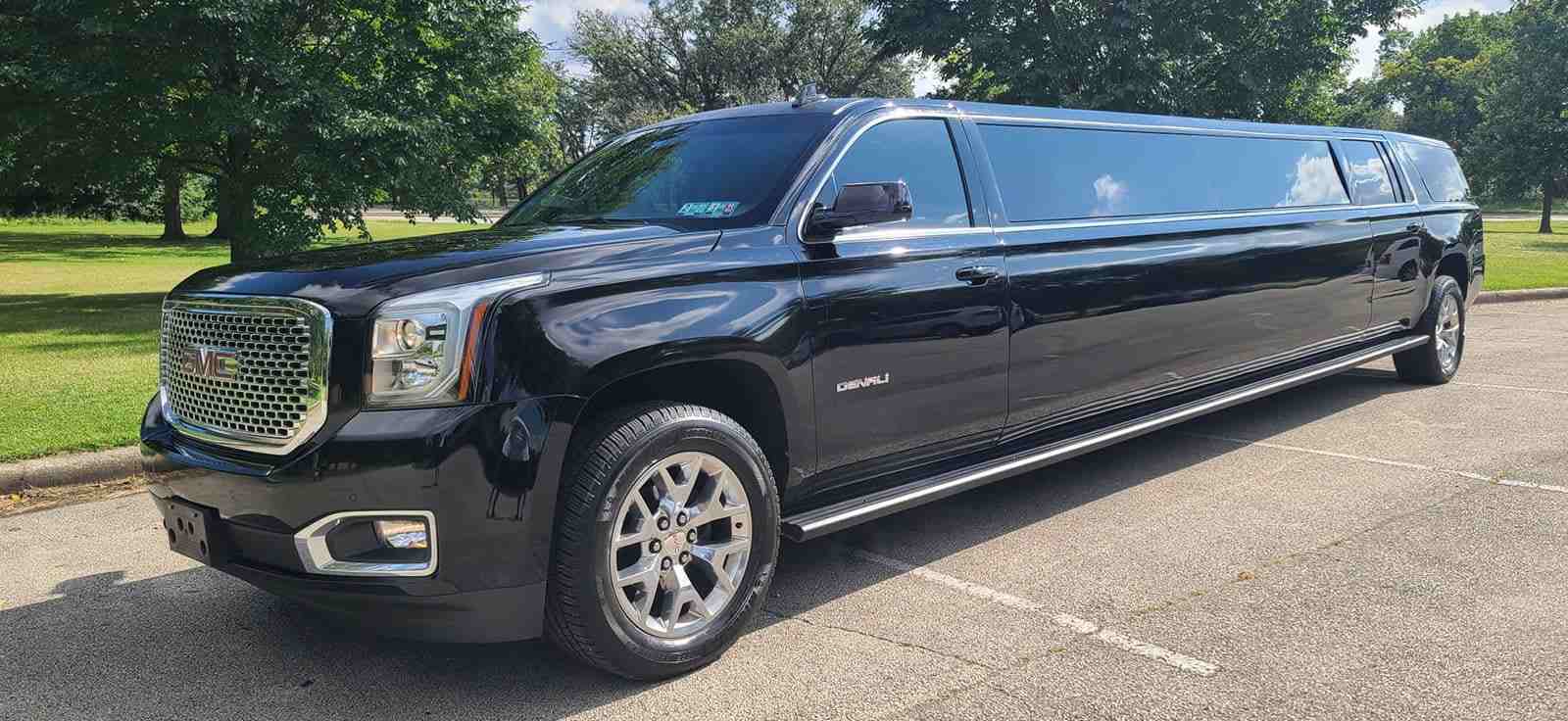 Hourly Limo Service in Chicago: Luxury, Convenience, and Flexibility
