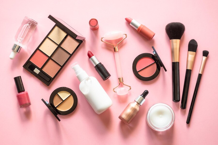 How Can Makeup Products Boost Your Confidence?