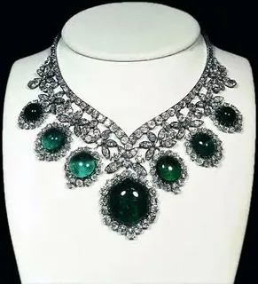 royal emerald necklace