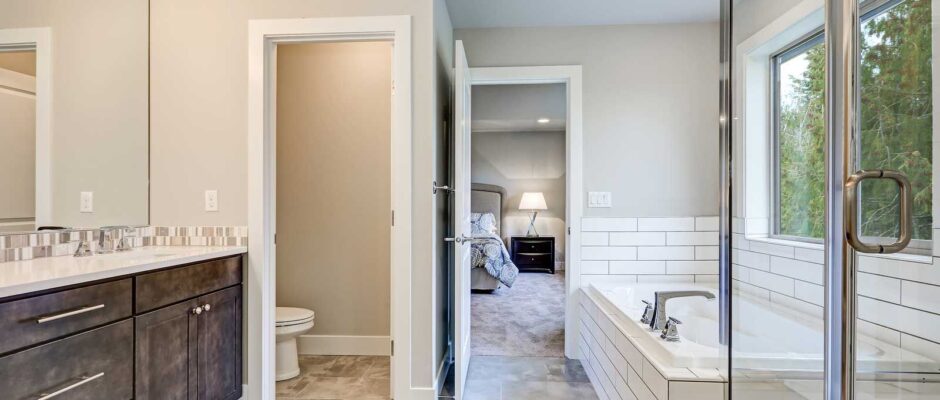 The Benefits of Upgrading Your Bathroom Fixtures During a Remodel