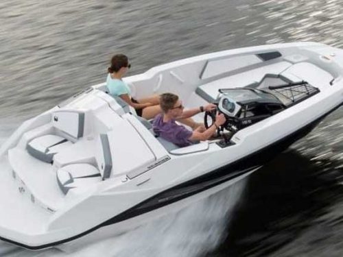 Why Choose Boat Rental Service Near Me for Your Next Adventure