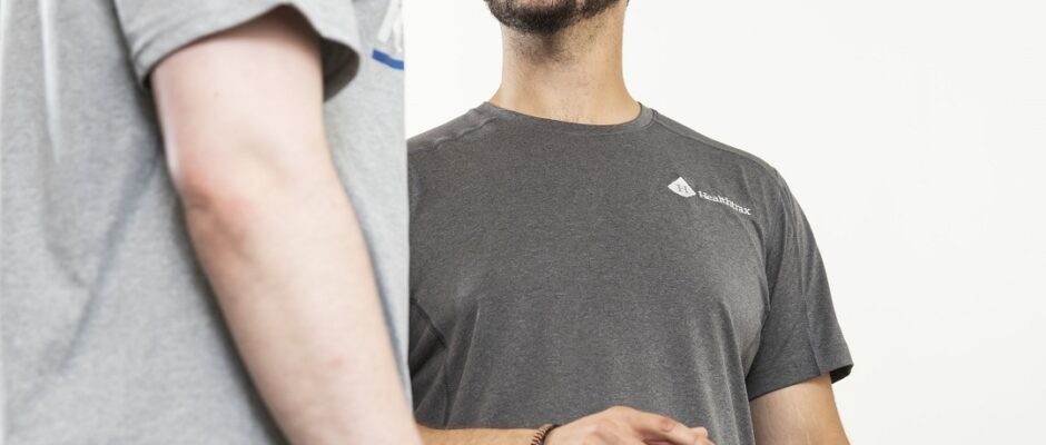 How can I identify muscular imbalances through In-body analysis at home?