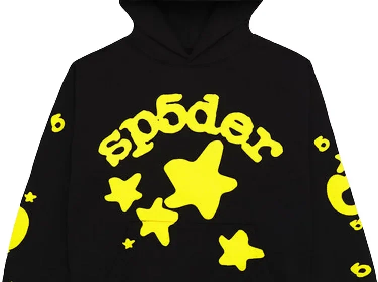 Green Sp5der Hoodie is a fashionable streetwear