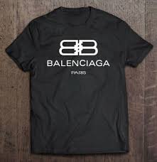 The Ultimate Guide to Balenciaga: Fashion, Innovation, and Luxury