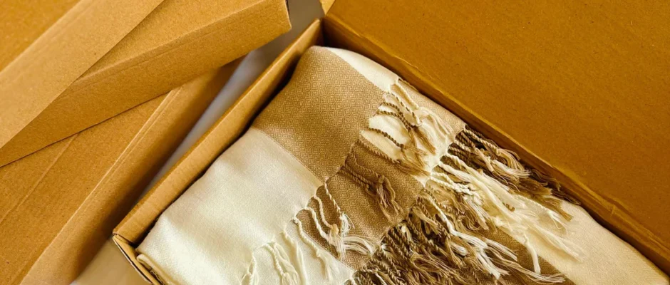 The Ultimate Guide to Choosing Apparel Packaging Bags