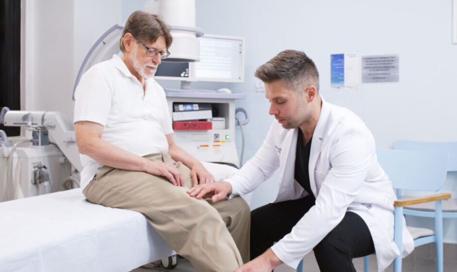 knee management specialist