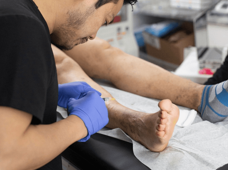 what do vein centers do
