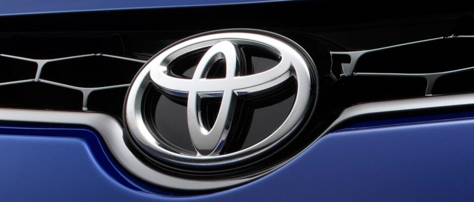 Authorized toyota showroom in West Delhi