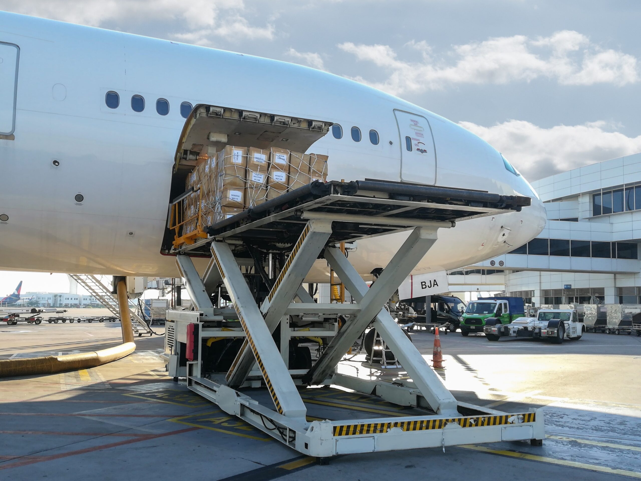 Ground Support Equipment Market Report 2025-2033, Industry Growth Opportunities, and Forecast