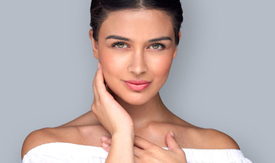 How Do Non-Surgical Facelifts Address Neck Laxity?
