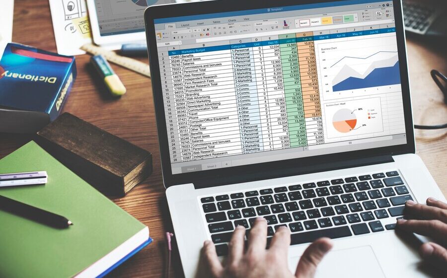 Smart Pay: Streamlining UAE Payroll with HR Tech