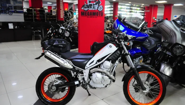Yamaha XG250 Tricker